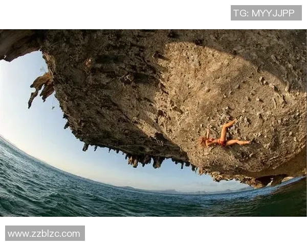 成都攀岩队在极限运动会中以86分稳居积分榜首位