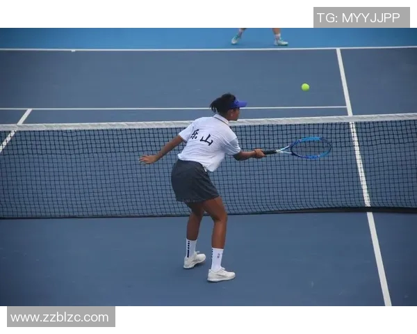 上海网球队的比赛经验揭秘：网球巨献背后的故事与技巧探讨